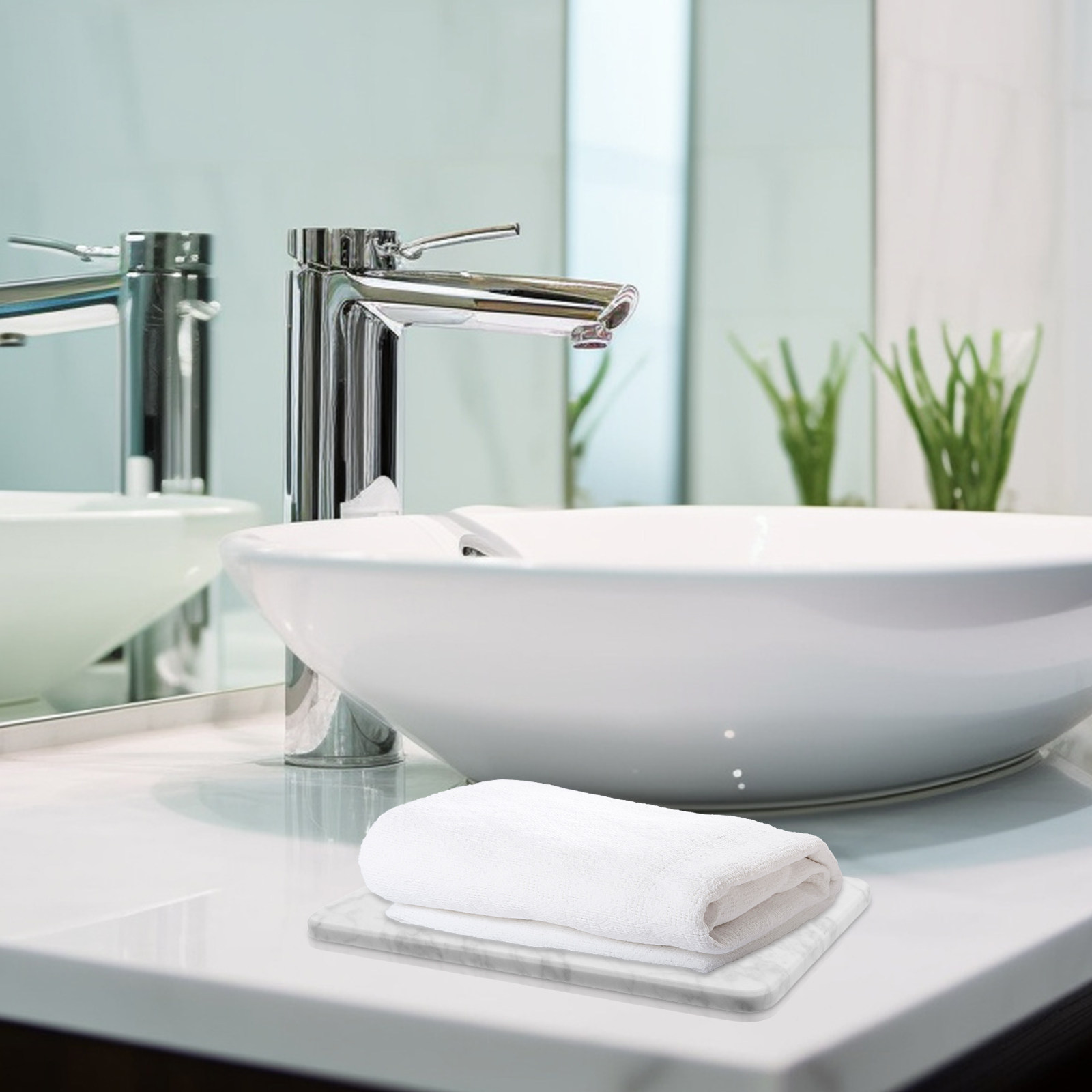 Luxury Skincare & Spa Photos - Okrągła taca z naturalnego białego marmuru